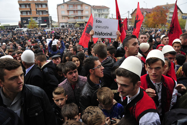 Албанци из Прешева траже да им Тачи буде заступник у Бриселу